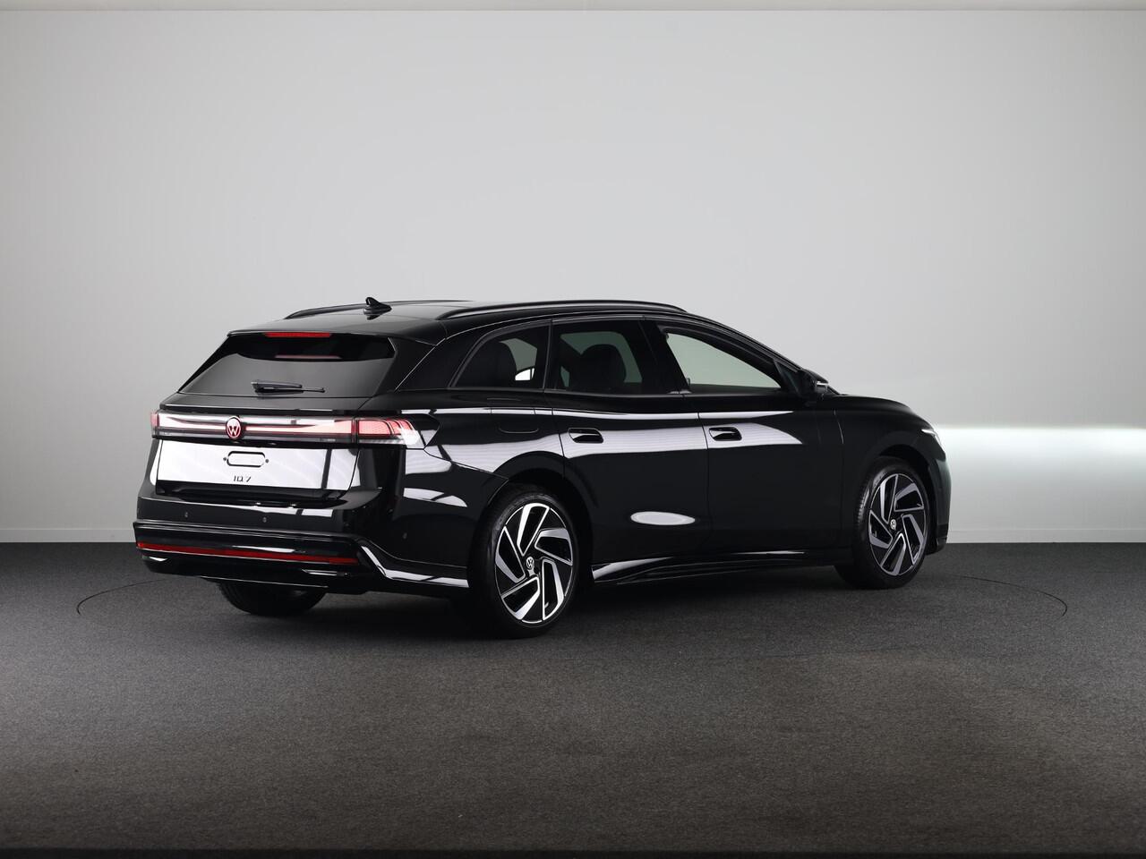 Volkswagen ID ID.7 Tourer Limited Edition 77 kWh accu 286 PK | Velgen 20" | Stoel & Stuurverwarming |