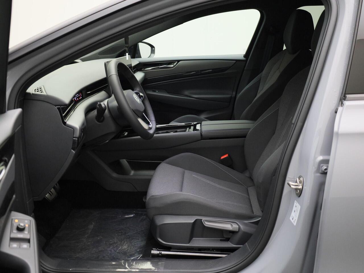 Volkswagen ID ID.7 Tourer Limited Edition 77 kWh accu 286 PK · Stuurwiel verwarmd · Multifunctioneel stuurwiel ·