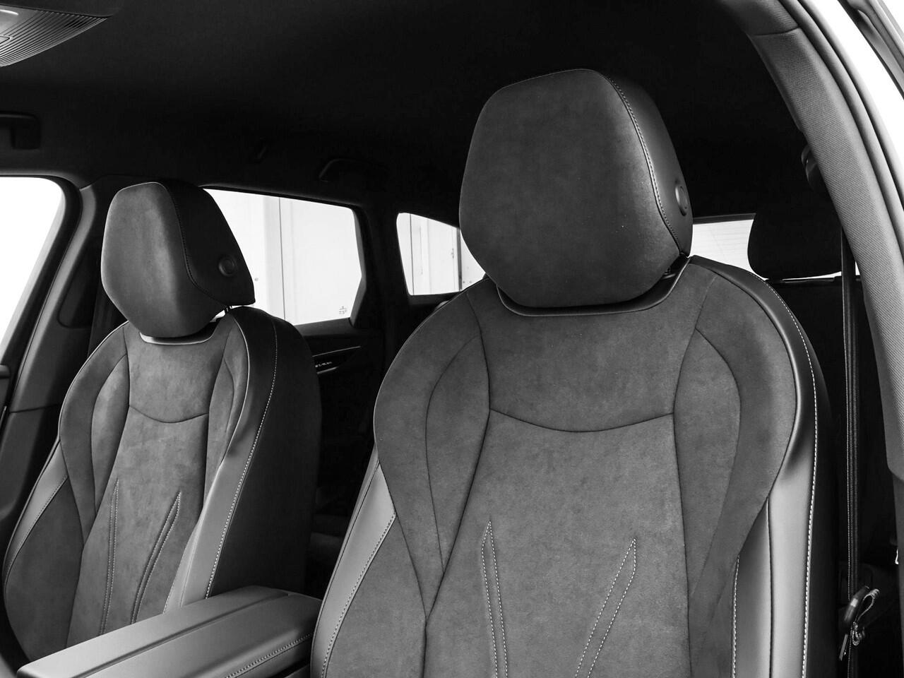 Volkswagen ID ID.7 Tourer Pro Limited Edition 77 kWh accu 286 PK PRIVATE LEASE VANAF ¤568P/M · Stuurwiel verwarmd · Draadloze telefoonlader · 360 Rondomzicht camera · Voorraad OUTLET · Prijs is inclusief inruilpremie ·