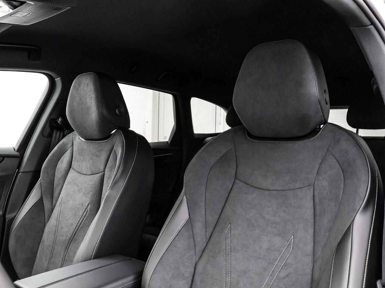 Volkswagen ID ID.7 Tourer Pro Limited Edition 77 kWh accu 286PK · verwarmd stuurwiel · Draadloze telefoonlader ·