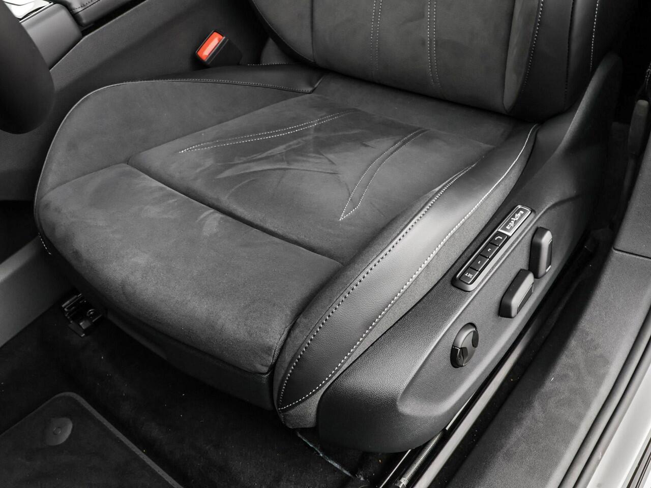 Volkswagen ID ID.7 Pro Limited Edition 77 kWh accu 286 PK · Draadloze telefoonlader · 360 camera · verwarmde voorstoelen ·