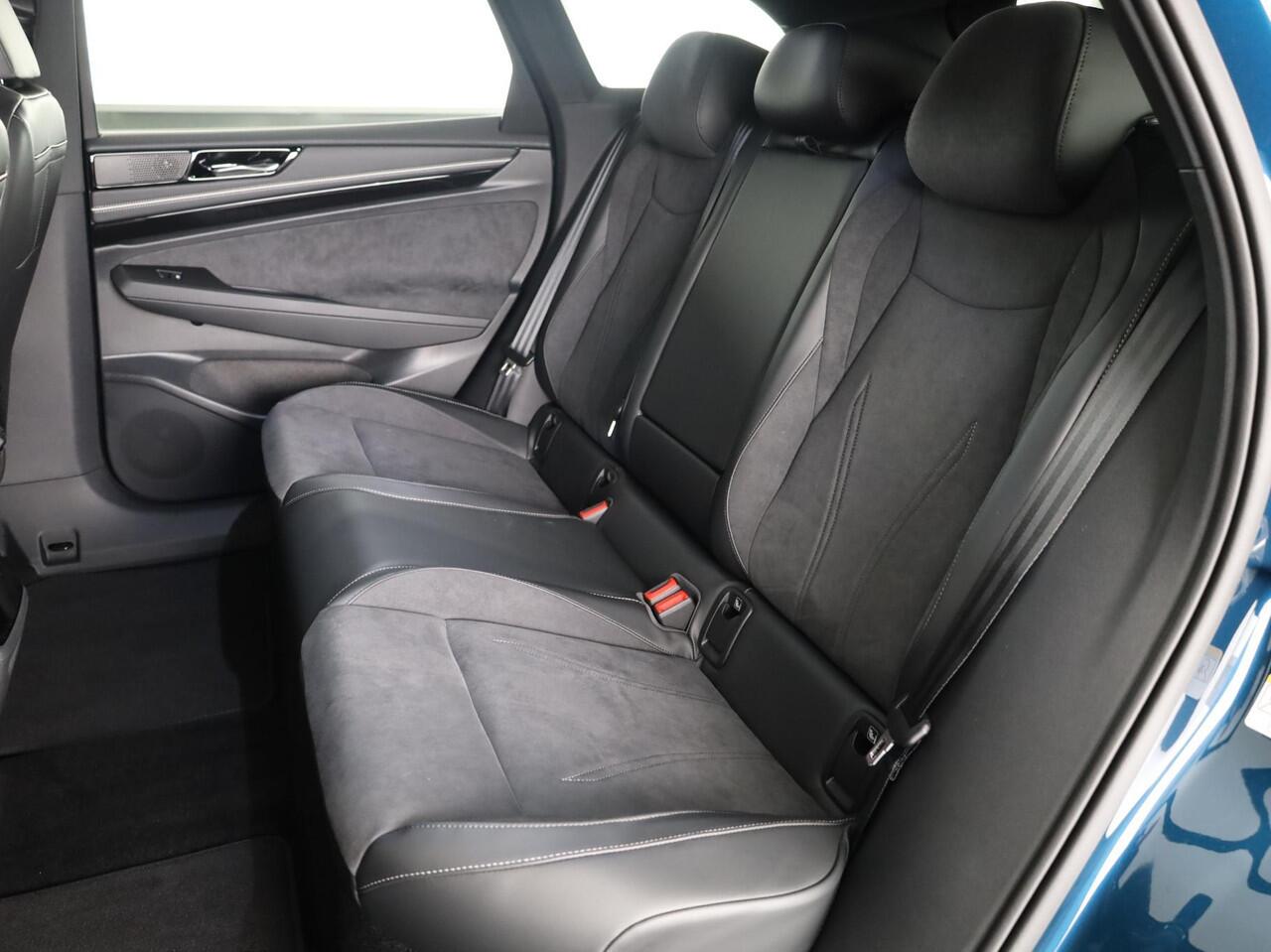 Volkswagen ID ID.7 Tourer Pro Limited Edition 77 kWh accu 286 PK | Velgen 19" | Trekhaak| Stoel & Stuurverwarming |