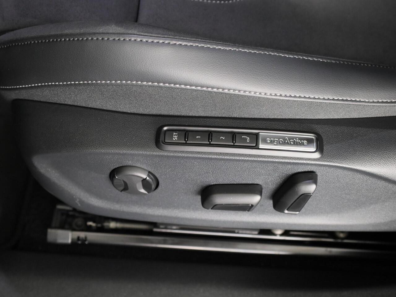 Volkswagen ID ID.7 Tourer Pro Limited Edition 77 kWh accu 286 PK | Velgen 19" | Trekhaak| Stoel & Stuurverwarming |