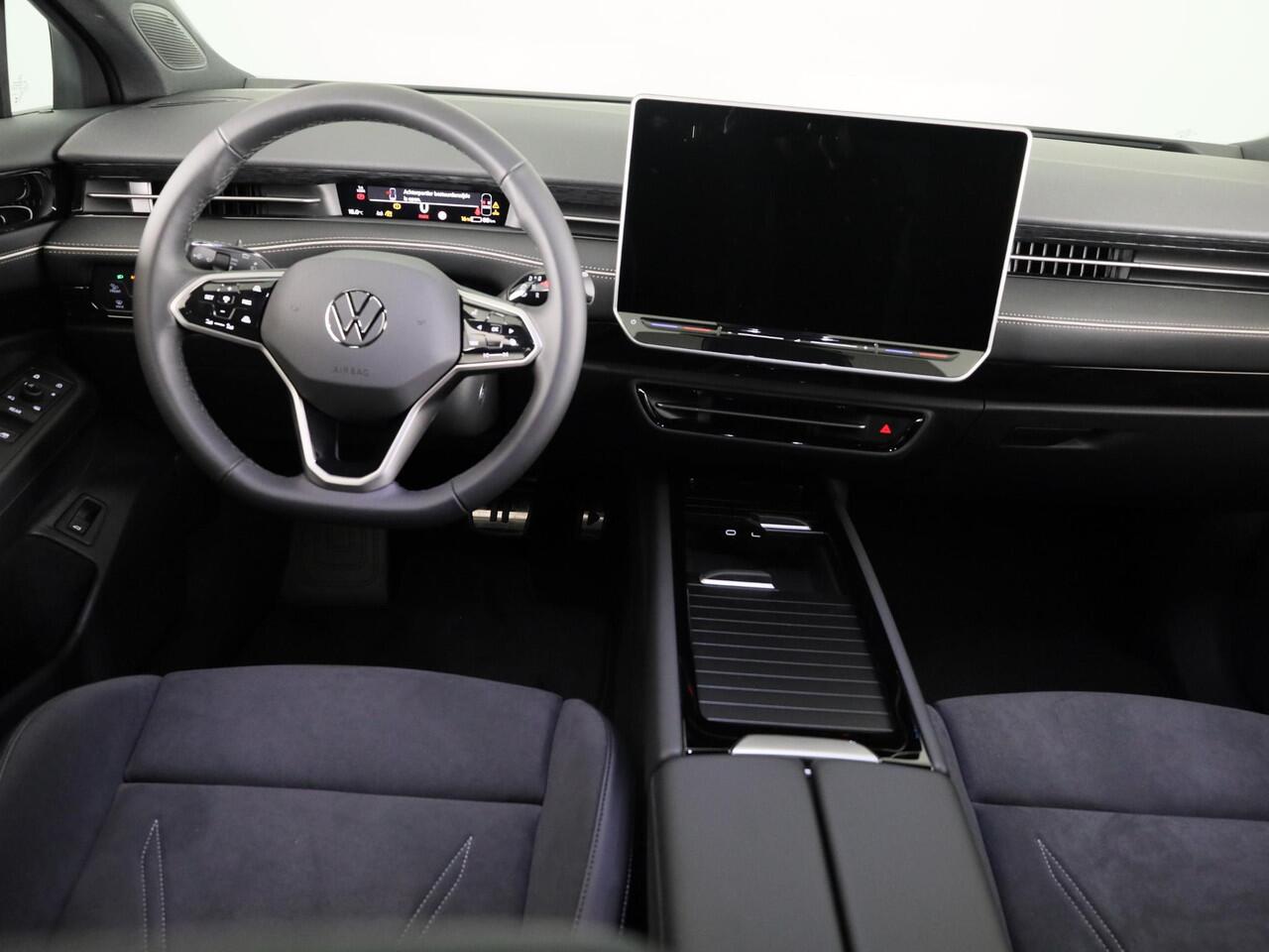 Volkswagen ID ID.7 Tourer Pro Limited Edition 77 kWh accu 286 PK | Velgen 19" | Trekhaak| Stoel & Stuurverwarming |
