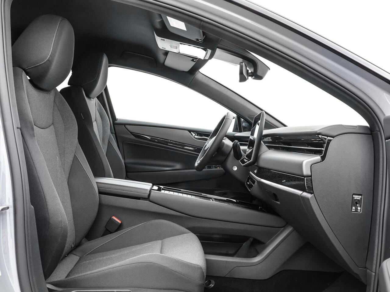 Volkswagen ID ID.7 Limited Edition 77 kWh accu 286 PK PRIVATE LEASE VANAF ¤499P/M · Achteruitrijcamera · Sfeerverlichting · Stuurwiel multifunctioneel · Voorraad OUTLET · Prijs is inclusief inruilpremie ·