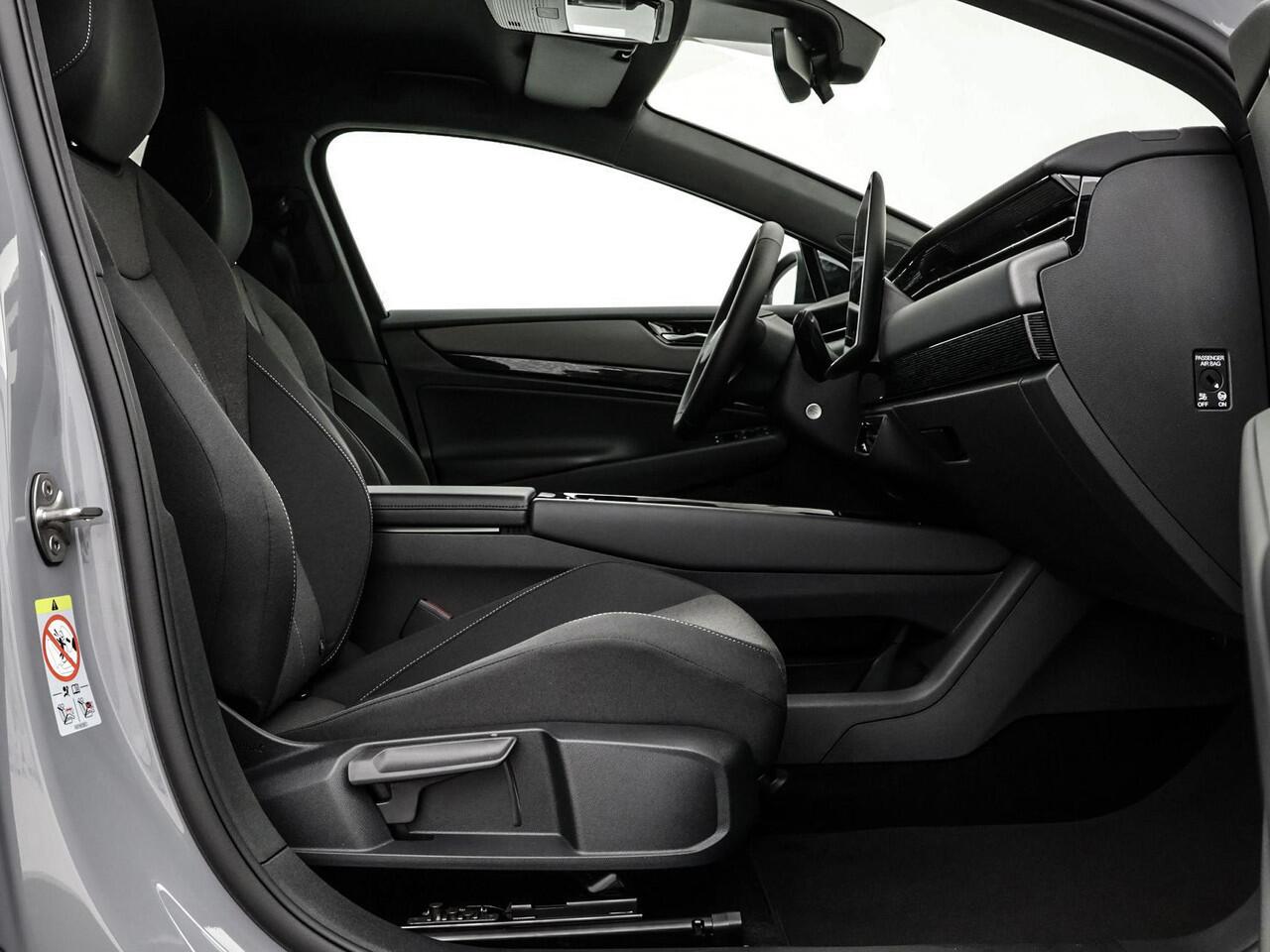 Volkswagen ID ID.7 Tourer Limited Edition 77 kWh accu 286 pk · verwarmd stuurwiel · Draadloze telefoonlader · Voorraad OUTLET · Prijs is inclusief inruilpremie ·