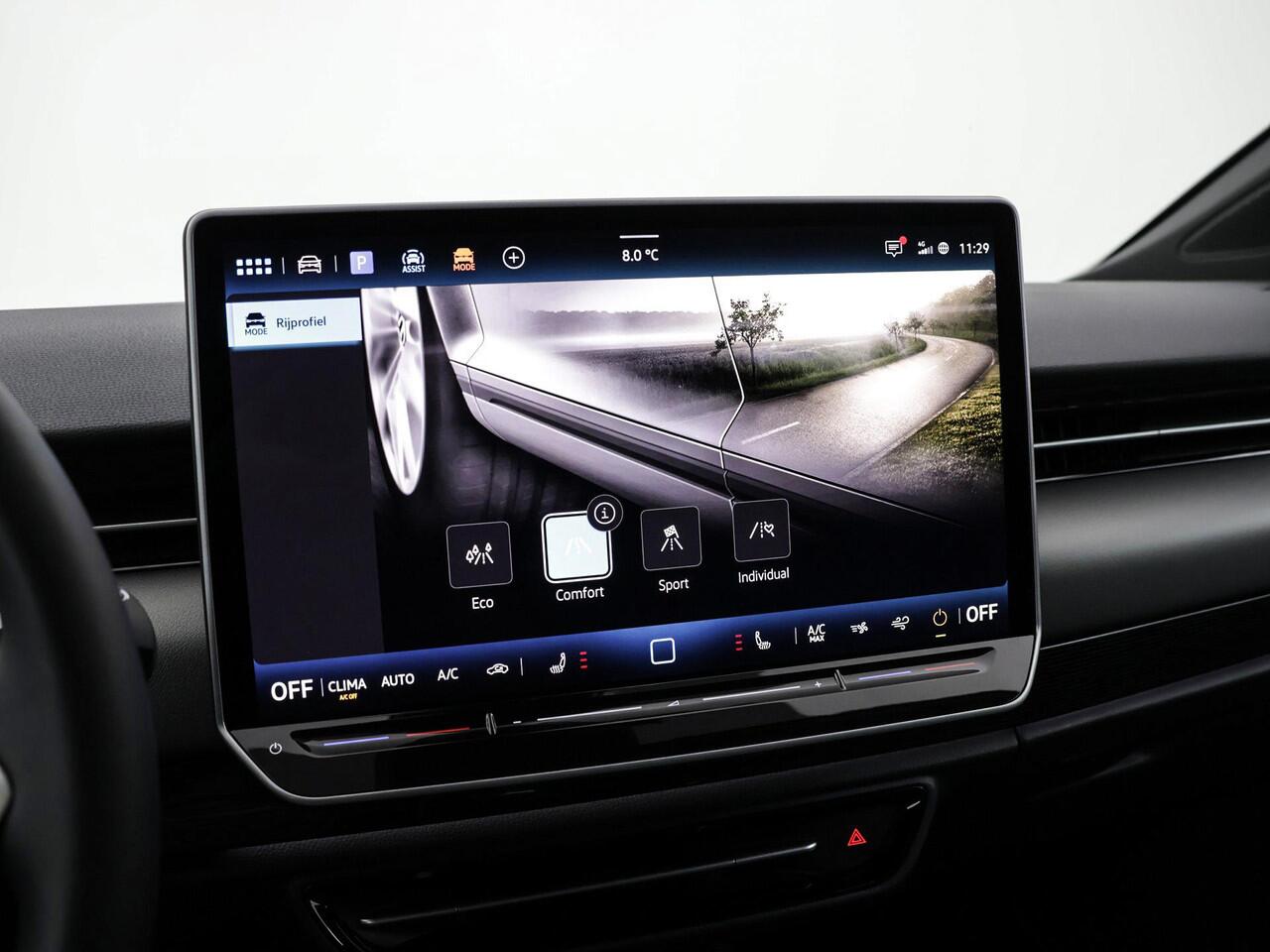 Volkswagen ID ID.7 Tourer Limited Edition 77 kWh accu 286 pk · verwarmd stuurwiel · Draadloze telefoonlader · Voorraad OUTLET · Prijs is inclusief inruilpremie ·