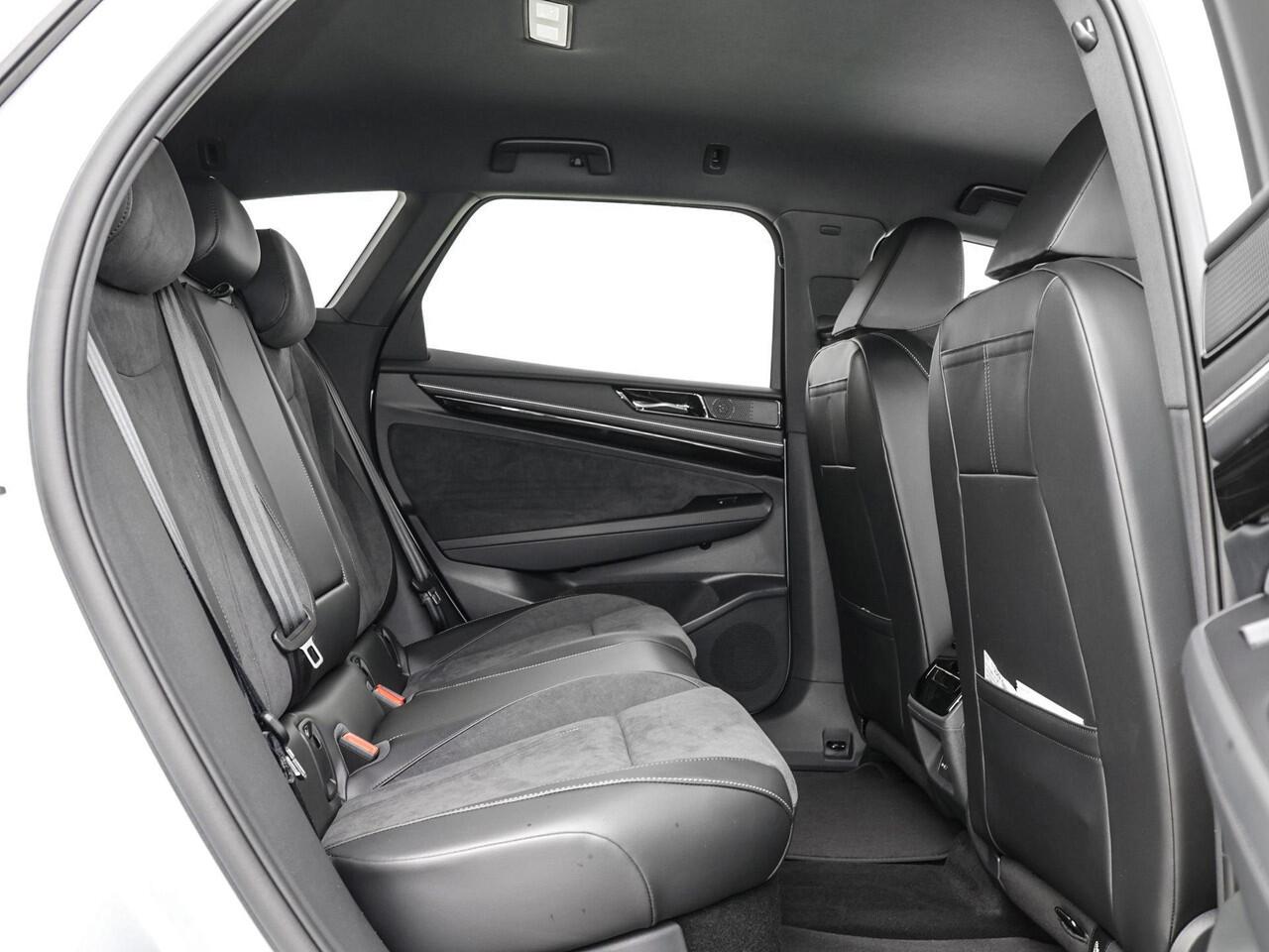 Volkswagen ID ID.7 Tourer Pro Limited Edition 77 kWh accu 286 PK · Draadloze telefoonlader · 360 camera · verwarmde voorstoelen · Trekhaak inklapbaar, met elektrische ontgrendeling · Voorraad OUTLET · Prijs is inclusief inruilpremie ·