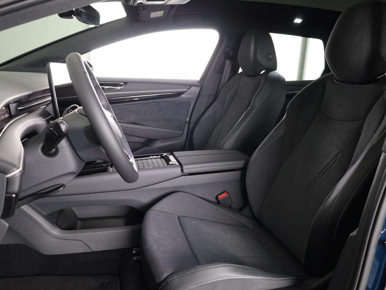 Volkswagen ID ID.7 Tourer Pro Limited Edition 77 kWh accu 286 PK | Velgen 20" | Trekhaak| Exterieur Pakket Plus |