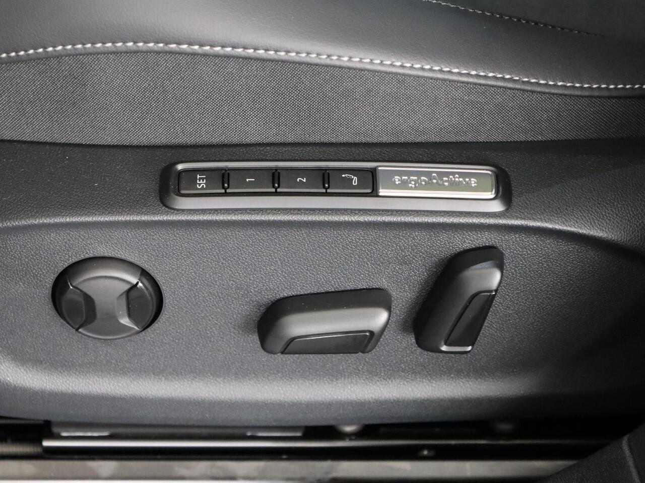 Volkswagen ID ID.7 Tourer Pro Limited Edition 77 kWh accu 286 PK | Velgen 20" | Trekhaak| Exterieur Pakket Plus |