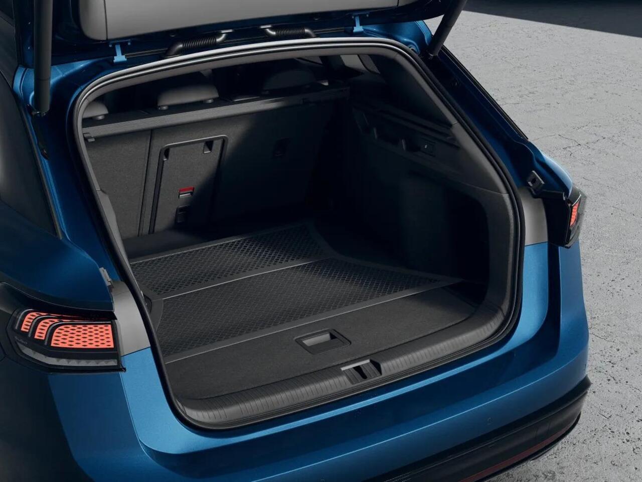 Volkswagen ID ID.7 Tourer Pro Limited Edition 77 kWh accu 286 PK | Velgen 20" | Trekhaak| Exterieur Pakket Plus |