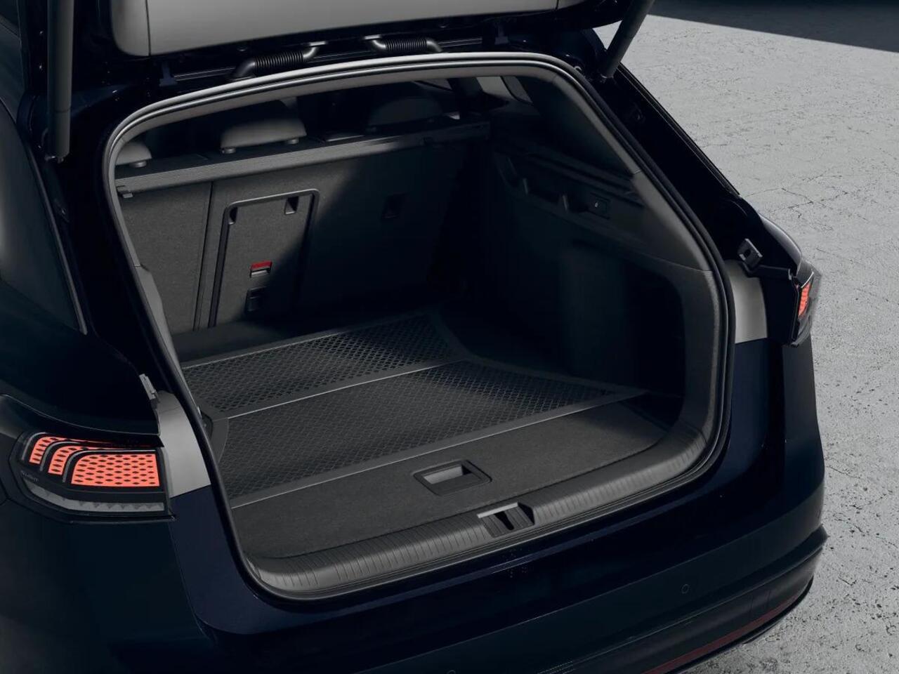 Volkswagen ID ID.7 Tourer Pro Limited Edition 77 kWh accu 286 PK | Velgen 19" | Trekhaak| Stoel & Stuurverwarming |