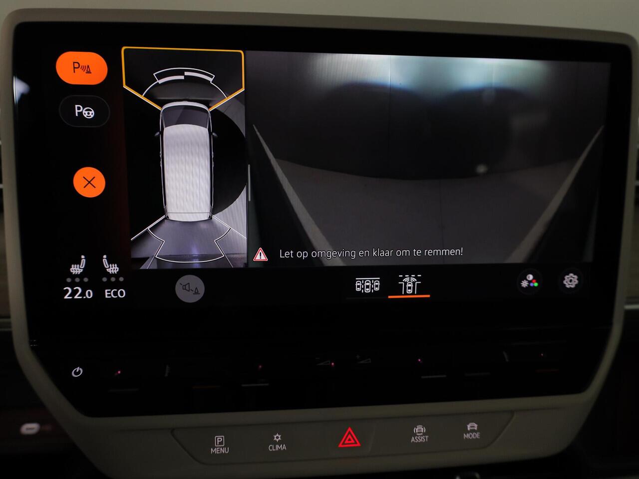 Volkswagen ID. Buzz Pro 77kWh 204PK | "Art Velours" bekleding | Elektrische trekhaak | Elektrische schuifdeuren | Matrix koplampen | Keyless entry | 360 graden camera |