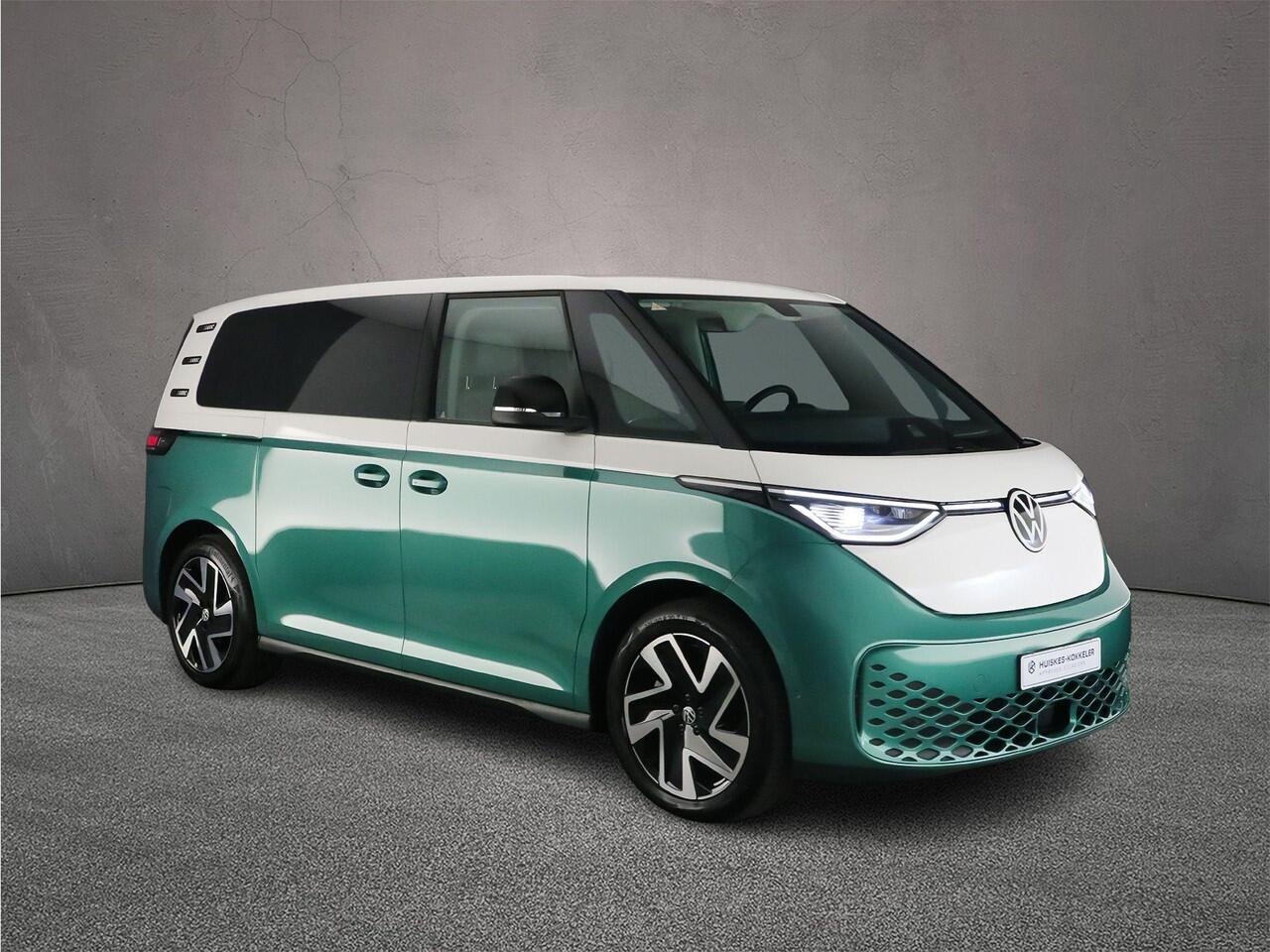 Volkswagen ID. Buzz Pro Advantage 204pk 77 kWh | Elektr. Schuifdeuren / achterklep | 20"Velgen | Stoelverwarming | Matrix LED | Keyless | Camera