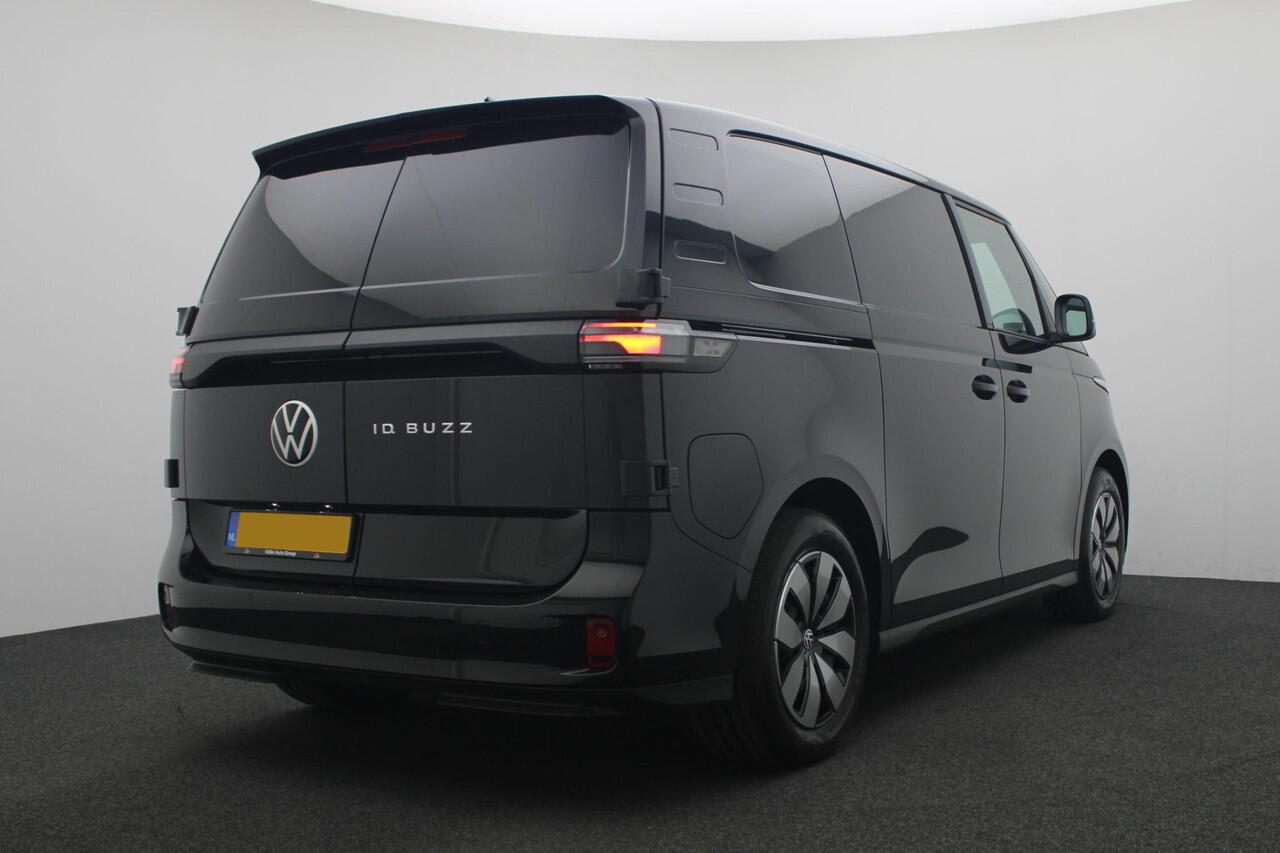 Volkswagen ID. Buzz 77 kWh 204PK | 3-zits | Parkeersensoren voor/achter | ACC | Stoelverwarming | Clima
