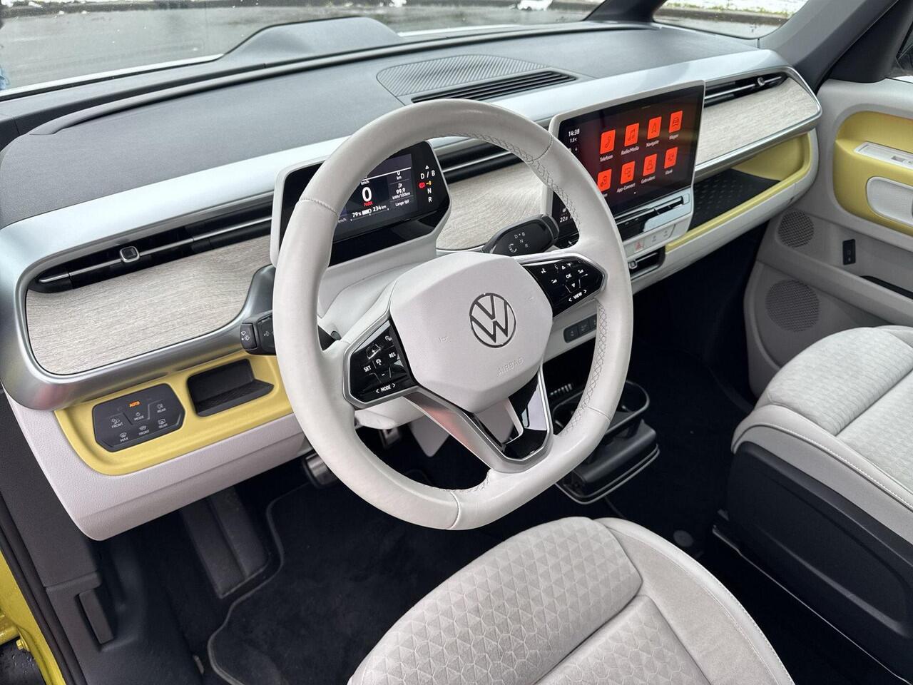 Volkswagen ID. Buzz Pro 77kWh | Trekhaak | A. Camera | ACC | Side Assist | L1 | SOH 98% |