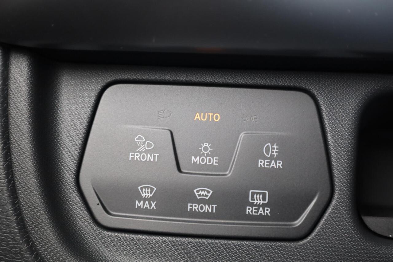 Volkswagen ID. Buzz Pro Bulli 86 kWh LWB 7p. 286PK / 210kW 7 persoons, warmtepomp, LED Matrix IQ.Light, rondomzichtcamera, Keyless Entry & Go, Apple Carplay & Android Auto, dynamische grootlichtassistent, adaptive cruise control met Stop&Go (ACC), verwarmbare voorruit, parke