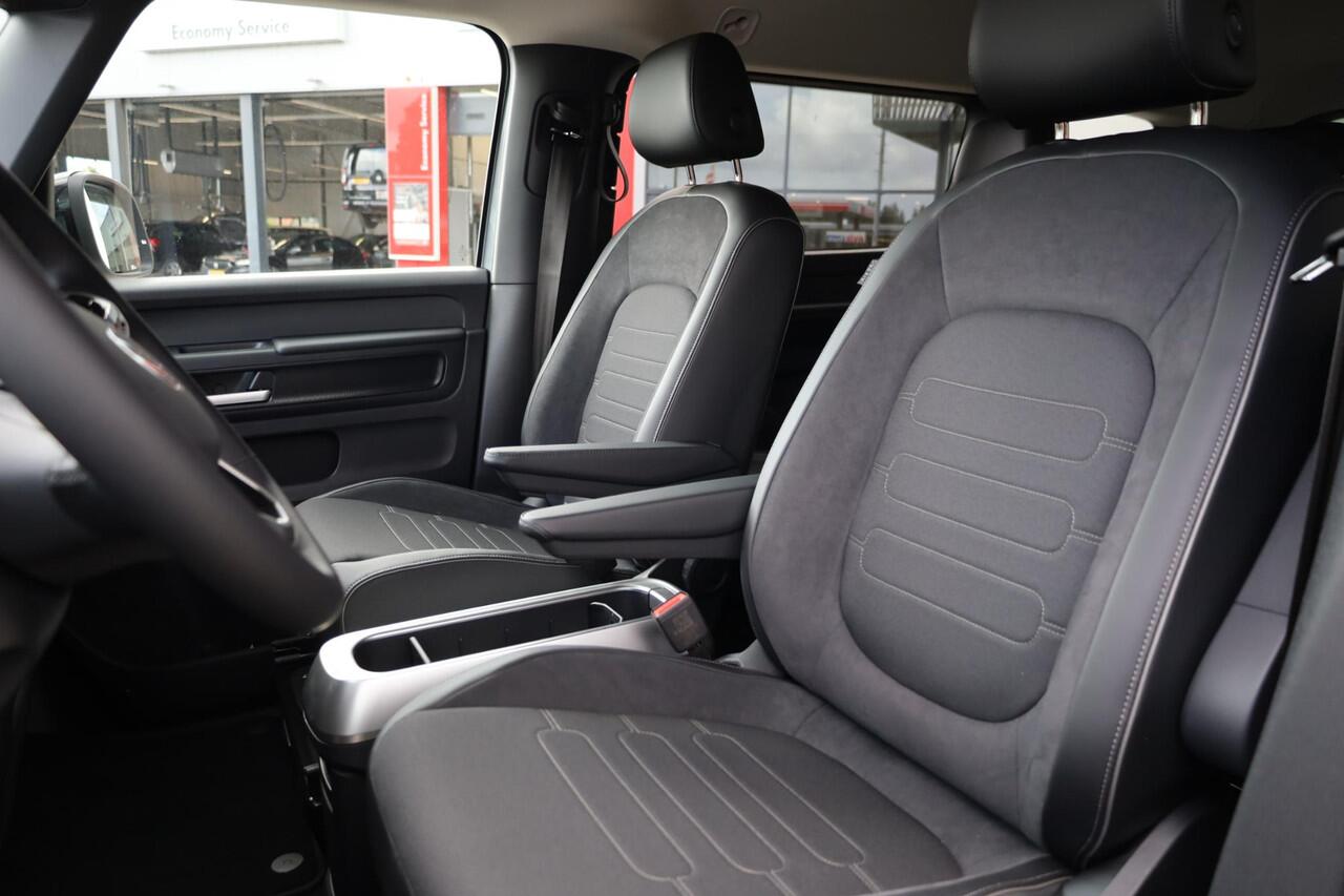 Volkswagen ID. Buzz Pro Bulli 86 kWh LWB 7p. 286PK / 210kW 7 persoons, warmtepomp, LED Matrix IQ.Light, rondomzichtcamera, Keyless Entry & Go, Apple Carplay & Android Auto, dynamische grootlichtassistent, adaptive cruise control met Stop&Go (ACC), verwarmbare voorruit, parke