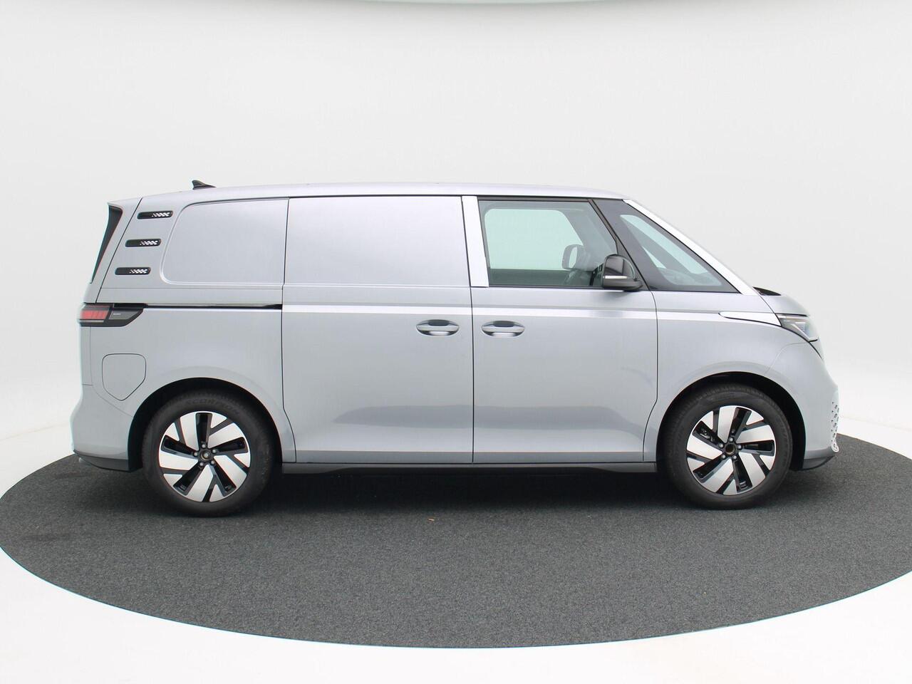 Volkswagen ID. Buzz Anniversary Edition 286 pk 79 kWh | Trekhaak | Bijrijdersbank | Camera |