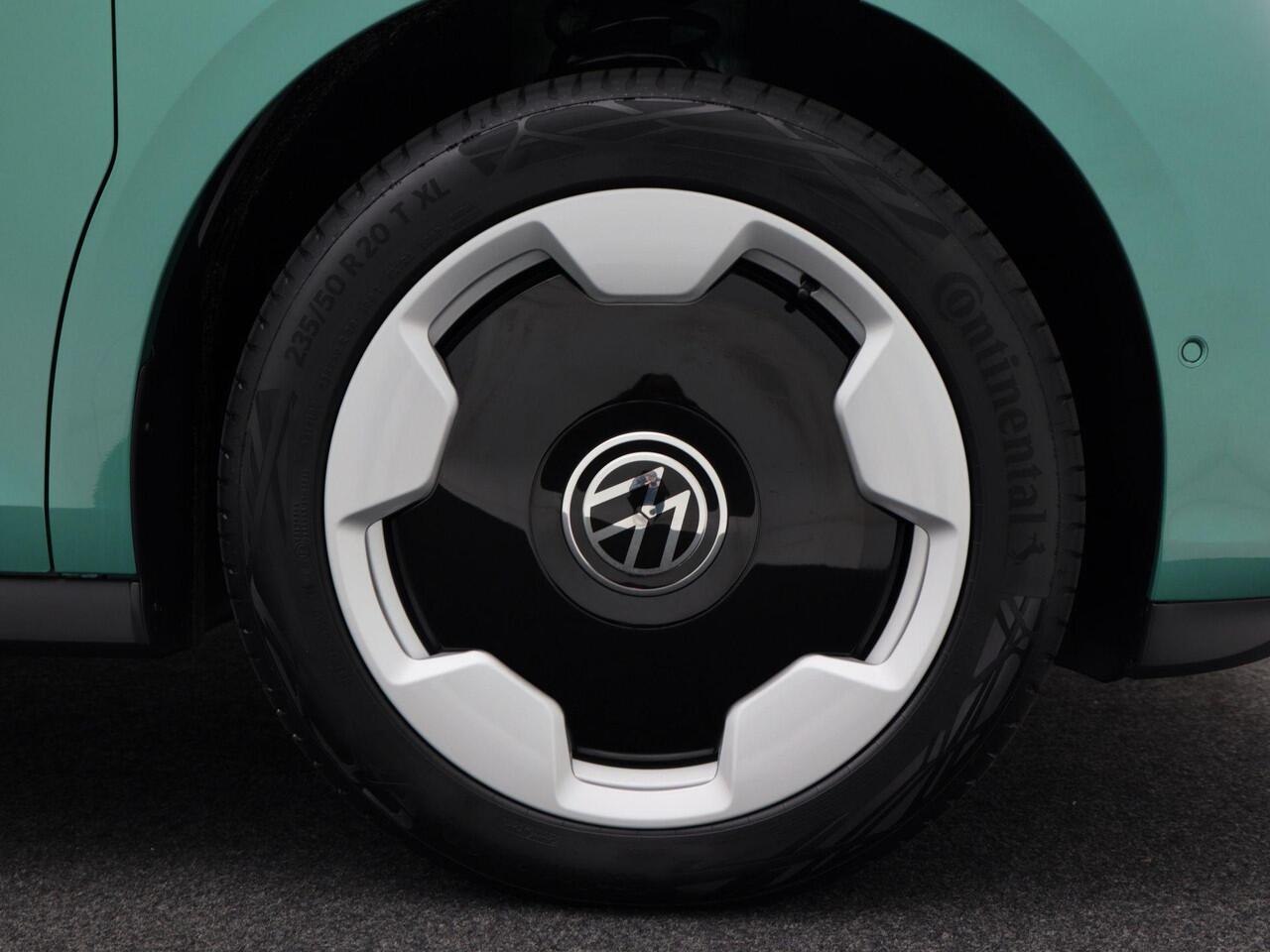 Volkswagen ID. Buzz Bedrijfswagens Pro Bulli L2 7-zits 210 kW (286 pk) 3239 mm | Trekhaak | 20"Stockton LM | Led matrix koplampen | Electrisch bedienbare achterklep |