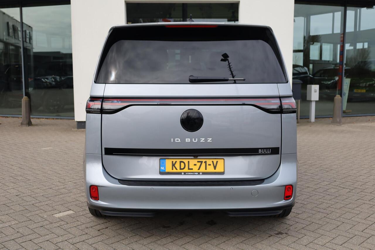 Volkswagen ID. Buzz Pro Bulli Limited Edition 86 kWh LWB 7p. 286PK / 210kW, LED Matrix (IQ.Lights), 360° rondomzichcamera (area view), head-up display, 3-zone Climatronic, Soundsysteem "Harman Kardon", Apple Carplay & Android Auto, verwarmbare voorstoelen, verwarmbaar stuurw