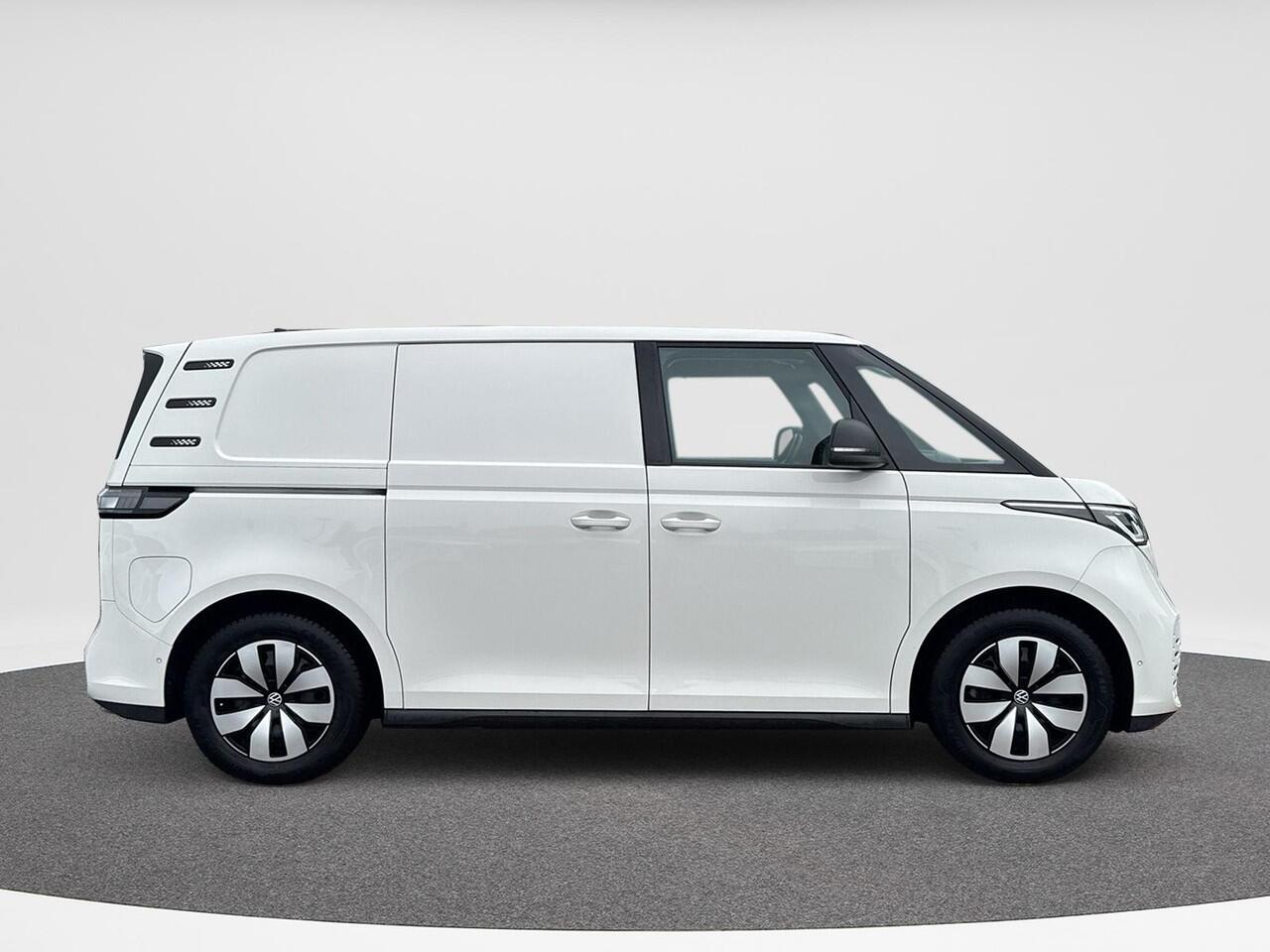 Volkswagen ID. Buzz Cargo 77 kWh L1 | Trekhaak | Camera | SOH 97% |