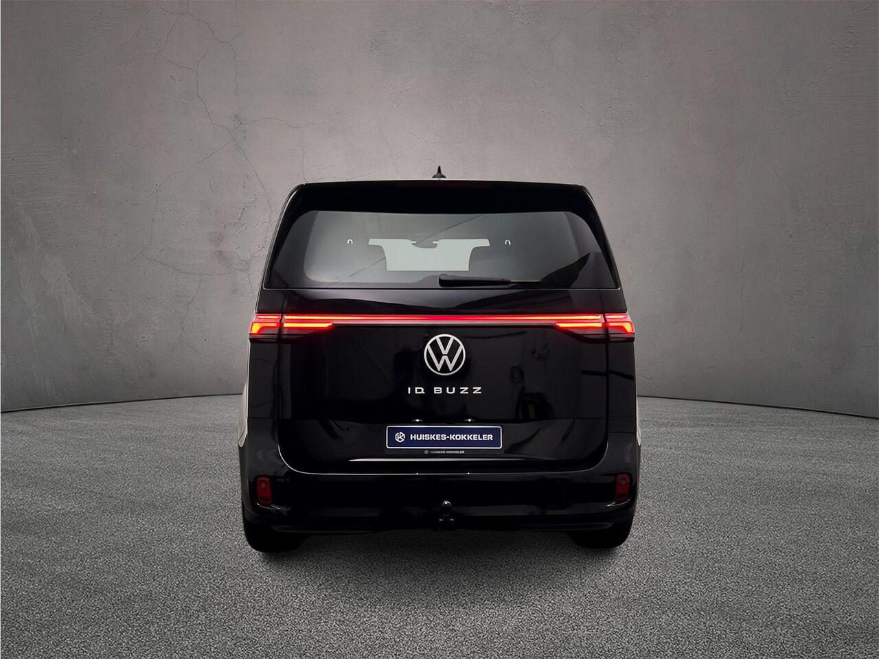 Volkswagen ID. Buzz Cargo Bulli Edition 340pk 79 kWh 4MOTION > netto prijs excl. BTW en kosten rijklaarmaken < | Trekhaak | ACC | Apple Carplay / Android Auto |