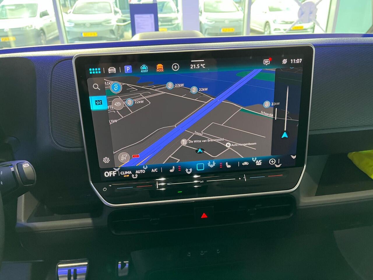 Volkswagen ID. Buzz Cargo Bedrijfswagens Anniversary Edition 4M 340 pk 250 kW elektromotor | 4 Motion | Achteruitrijcamera (Rear View) inclusief 360 graden camera (Area View) | Assistance Pakket Plus | Digitale radio-ontvangst (DAB+) | Navigatie 'Discover Pro' | Anniversary Editio