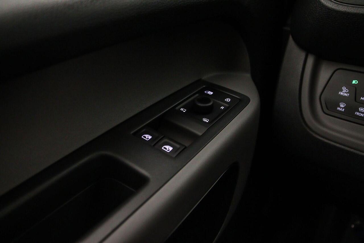 Volkswagen ID. Buzz Cargo Anniversary Edition 286pk 76 kWh > Gelimiteerde editie; netto prijs excl. BTW en kosten rijklaarmaken < | Trekhaak | Schuifdeur links | Alarm |