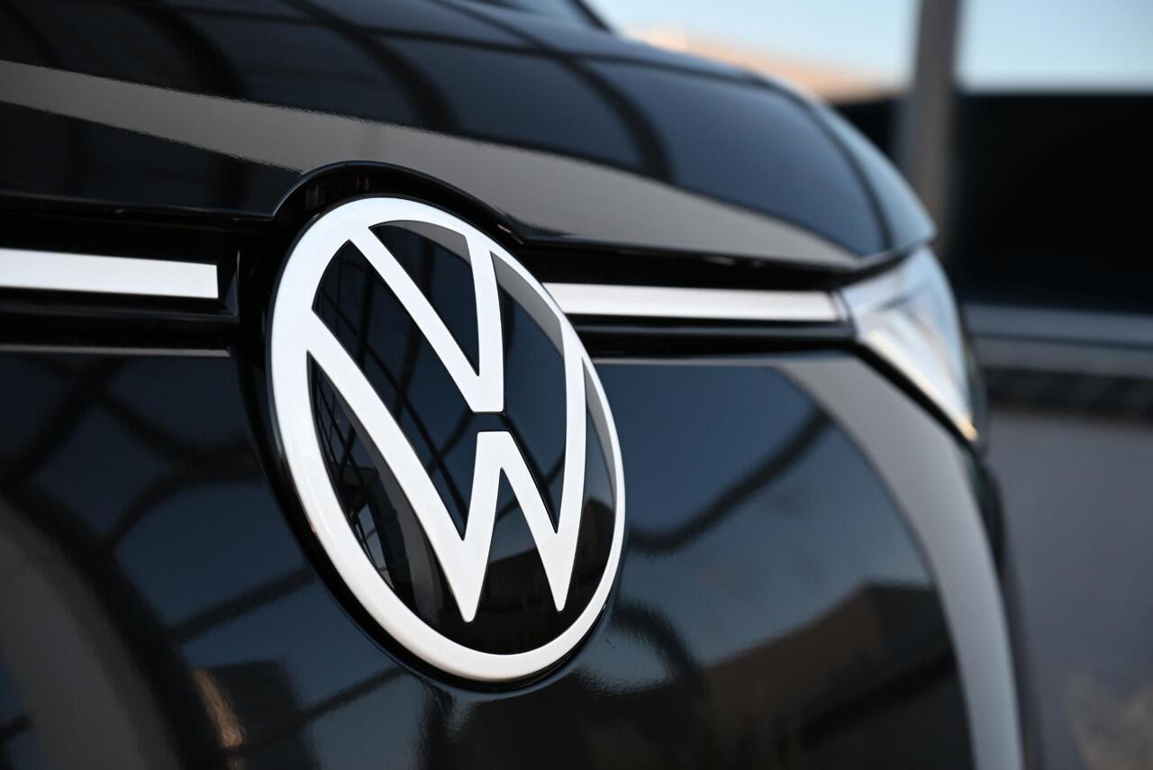 Volkswagen ID. Buzz Cargo 79 kWh 286 PK | Black Edition 79kWh 454km ¤479 P.M.