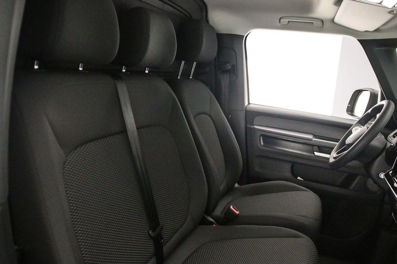 Volkswagen ID. Buzz Cargo Economy Business 59 kWh 170pk > Netto-ACTIE-Prijs; bij koop of leasen via HK / excl. kosten rijklaarmaken < | ACC | All-season banden | Achteruitrijcamera |