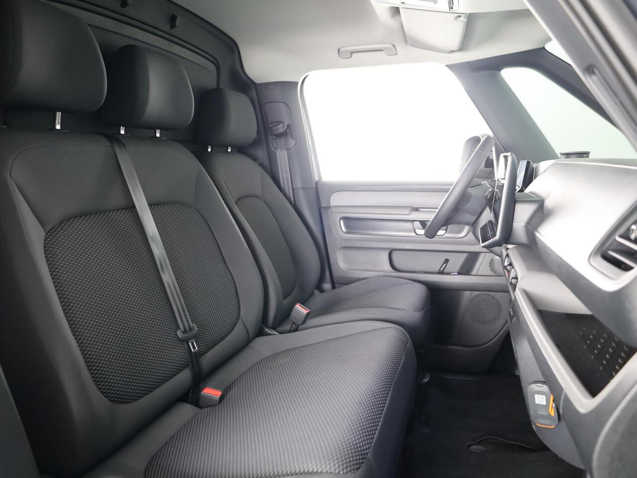 Volkswagen ID. Buzz Cargo Anniversary Edition 286 pk Cargo Anniversary Edition Anniversary Edition Elektromotor 286 PK