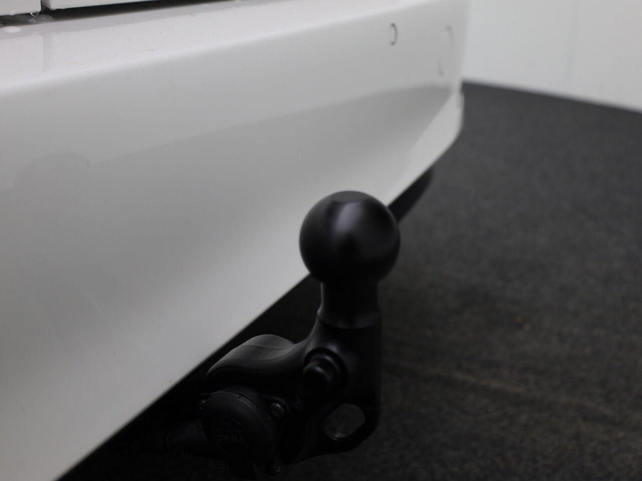 Volkswagen ID. Buzz Cargo Bedrijfswagens Bulli Edition 79kWh 286pk 733997