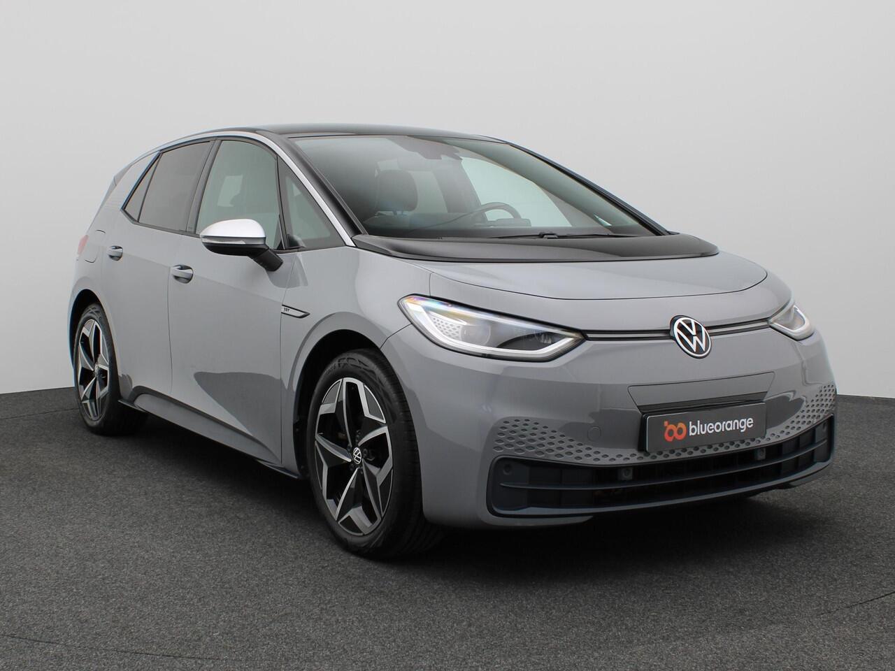 Volkswagen ID.3 First Plus 58 kWh 204PK Aut. Adaptieve Cruise Controle, Achteruitrijcamera, Keyless, Matrix LED-verlichting, Navi, Clima, Stoel-Stuurverwarming, 19" LM Velgen