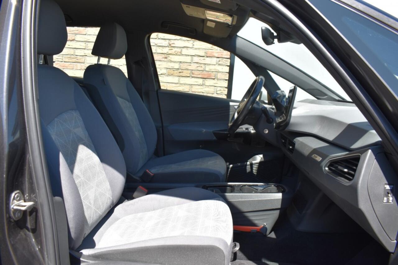 Volkswagen ID.3 FIRST 58 KWH, ACC, Apple Carplay, Navi