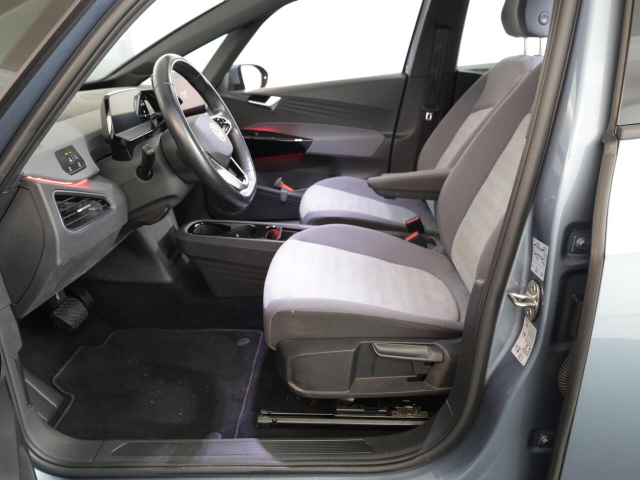 Volkswagen ID.3 Life 58 kWh 204 pk | Navigatie | Parkeersensoren | SOH 89% | Adaptieve cruise control | LED koplampen | Stoelverwarming |