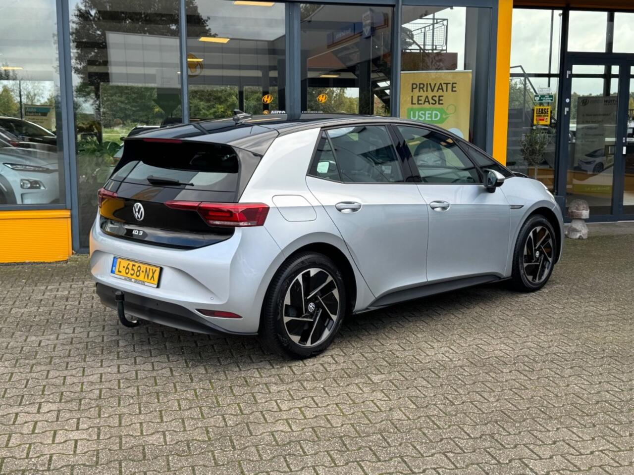 Volkswagen ID.3 LIFE 58 kWh - Navi - Apple/Android - camera - trekhaak