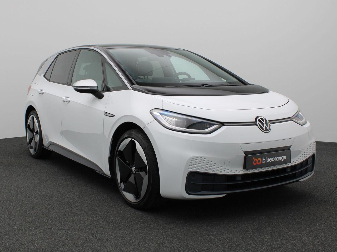 Volkswagen ID.3 First Max 58 kWh 204PK Aut. Panoramadak, 95% SOH, Adaptieve Cruise Controle, Keyless, Achteruitrijcamera, Side Assist, Head-Up Display, Ergo Comfort stoel, Stoel-Stuurverwarming, 20" LM Velgen