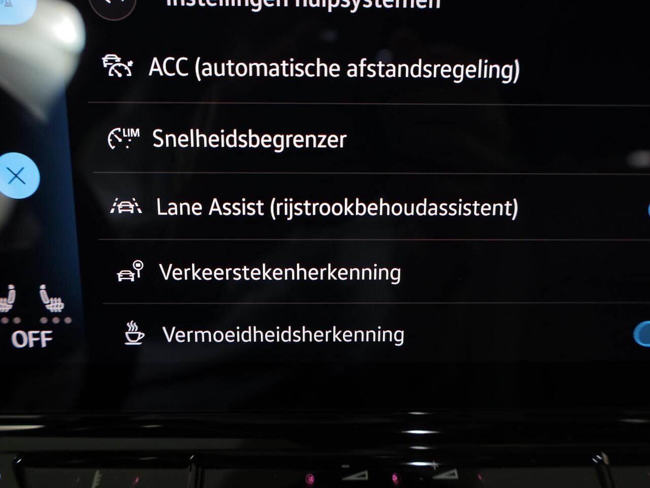 Volkswagen ID.3 Business 58 kWh 204 pk | Navigatie | Parkeersensoren | Achteruitrijcamera | Stoelverwarming | Matrix LED koplampen |