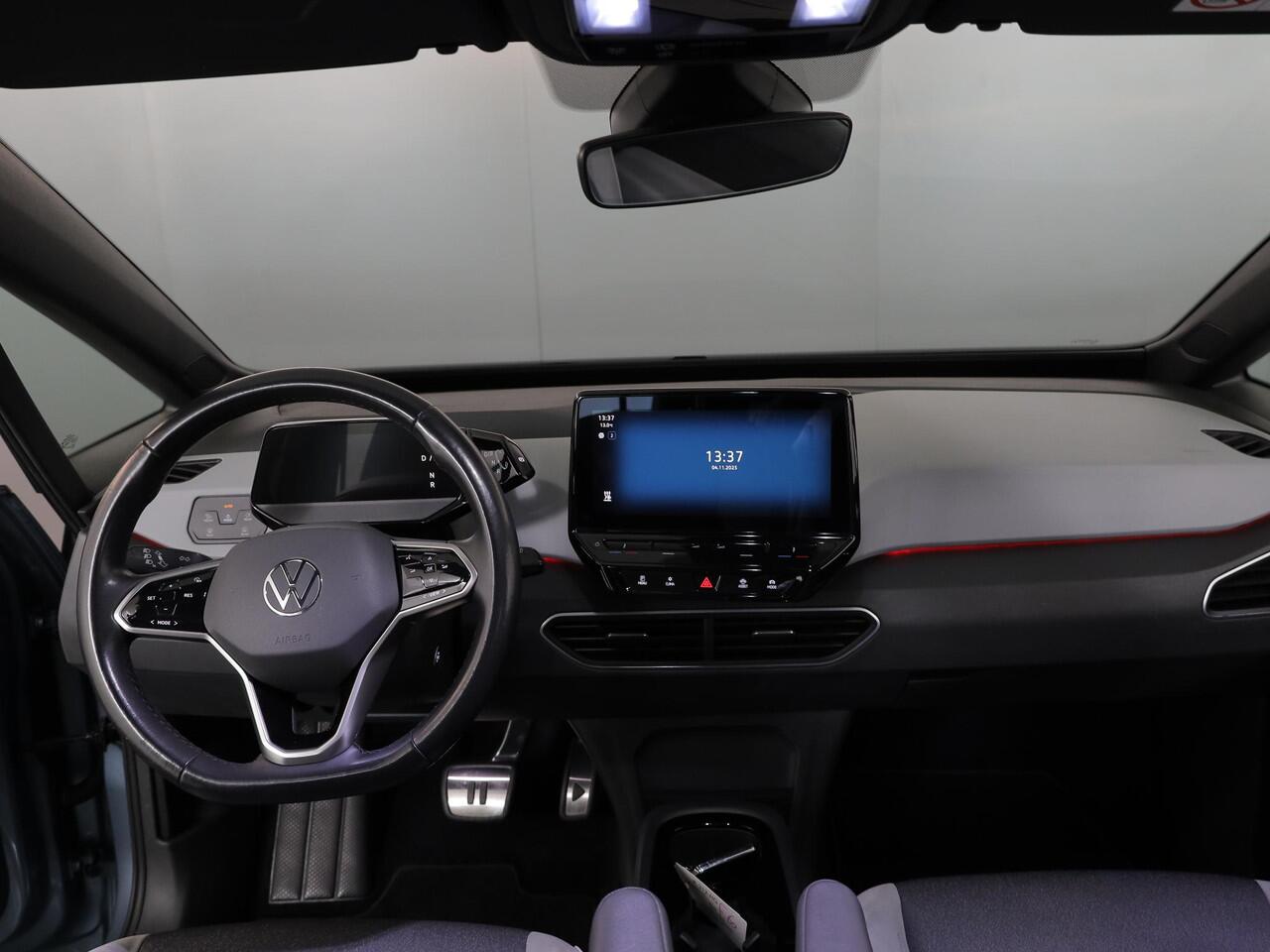 Volkswagen ID.3 Business 58 kWh 204 pk | Navigatie | Parkeersensoren | Achteruitrijcamera | Stoelverwarming | Matrix LED koplampen |