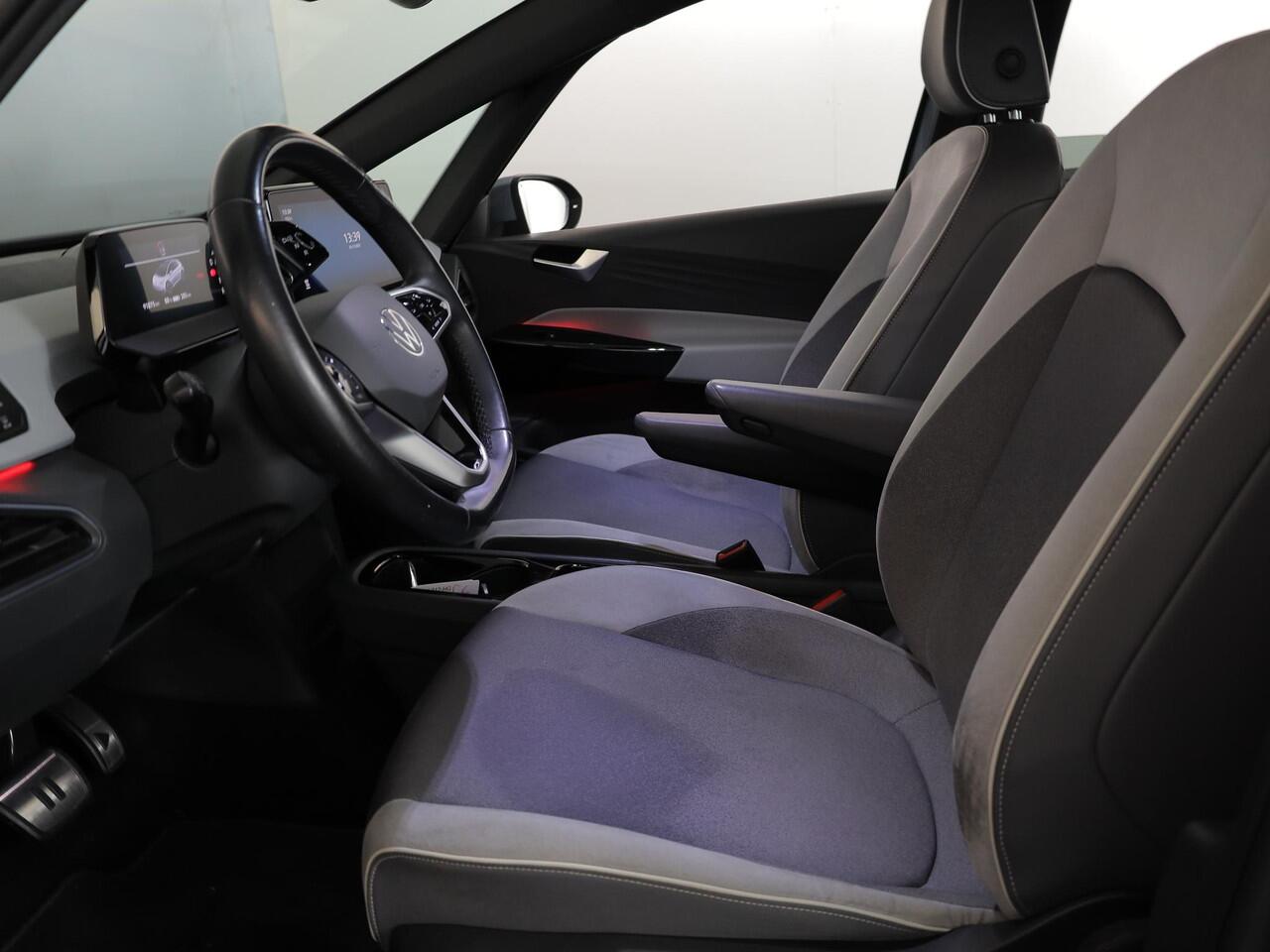 Volkswagen ID.3 Business 58 kWh 204 pk | Navigatie | Parkeersensoren | Achteruitrijcamera | Stoelverwarming | Matrix LED koplampen |