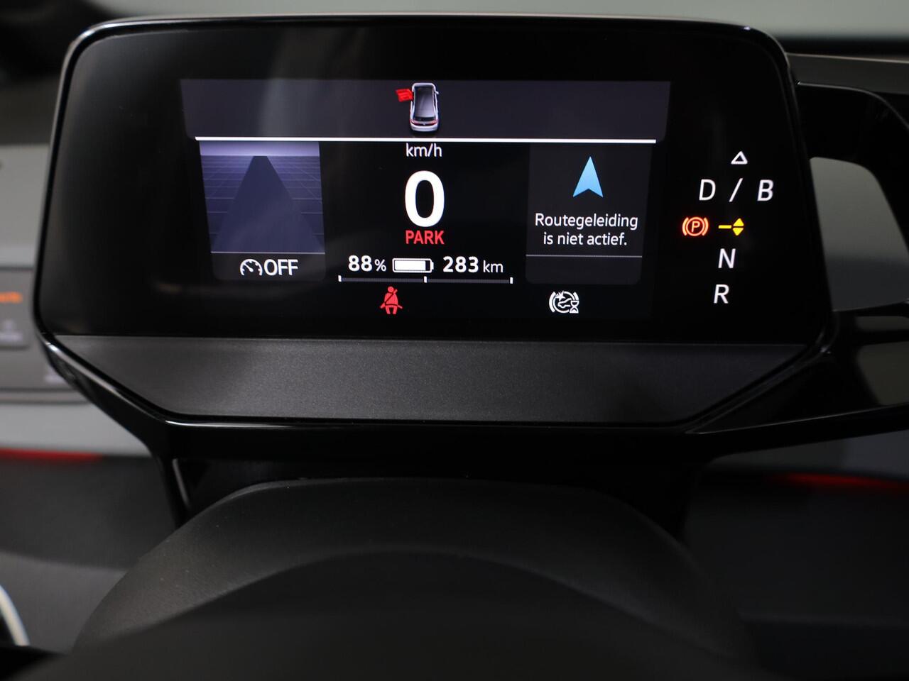 Volkswagen ID.3 Business 58 kWh 204 pk | Navigatie | Parkeersensoren | Achteruitrijcamera | Stoelverwarming | Matrix LED koplampen |