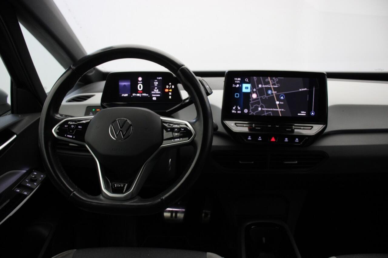 Volkswagen ID.3 First Plus 58 kWh - Carplay, Navi, Camera, Stuur/Stoelverwarming