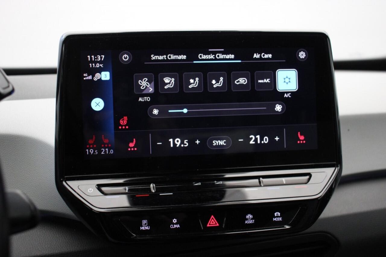 Volkswagen ID.3 First Plus 58 kWh - Carplay, Navi, Camera, Stuur/Stoelverwarming