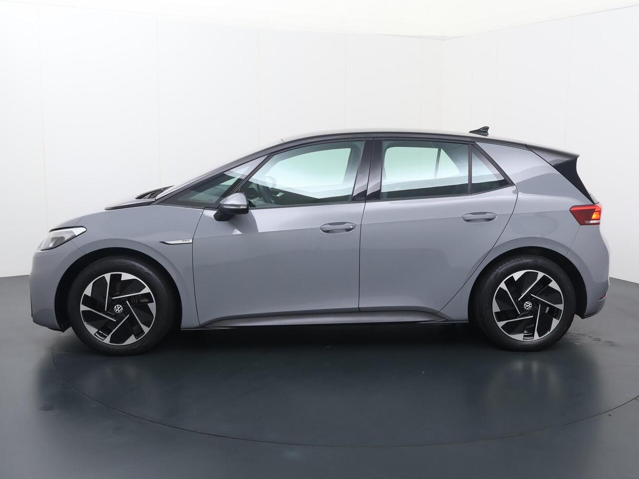 Volkswagen ID.3 Life 58 kWh | 204 PK | Navigatiesysteem | Parkeersensoren | Verwarmde voorstoelen |