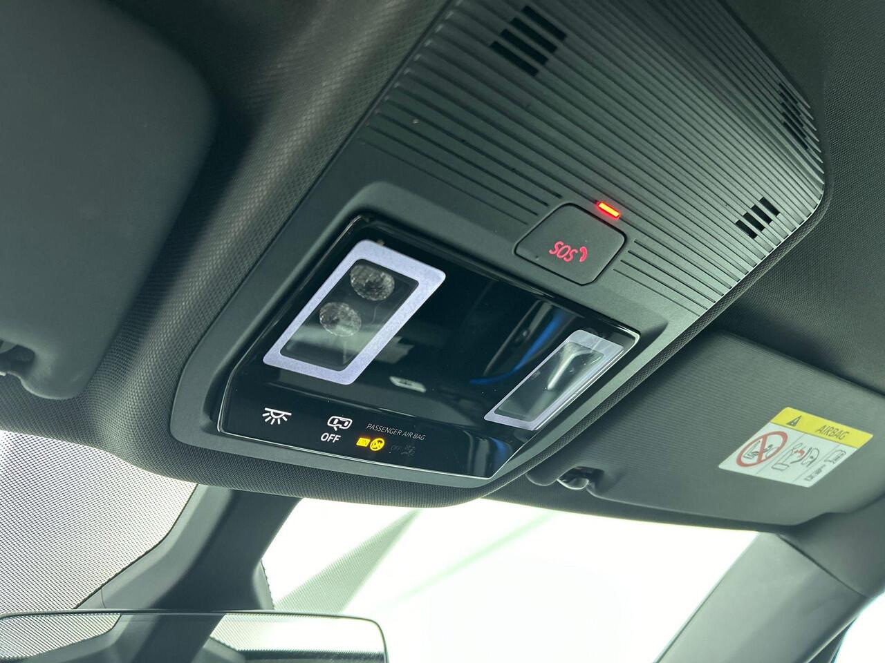 Volkswagen ID.3 First Plus 58 kWh | Navigatie | Apple Carplay/Android Auto | Camera | Parkeersensoren | Adaptive Cruise Control | Full LED Matrix | Stoel- en stuurverwarming | Lichtmetalen velgen | Climate Control