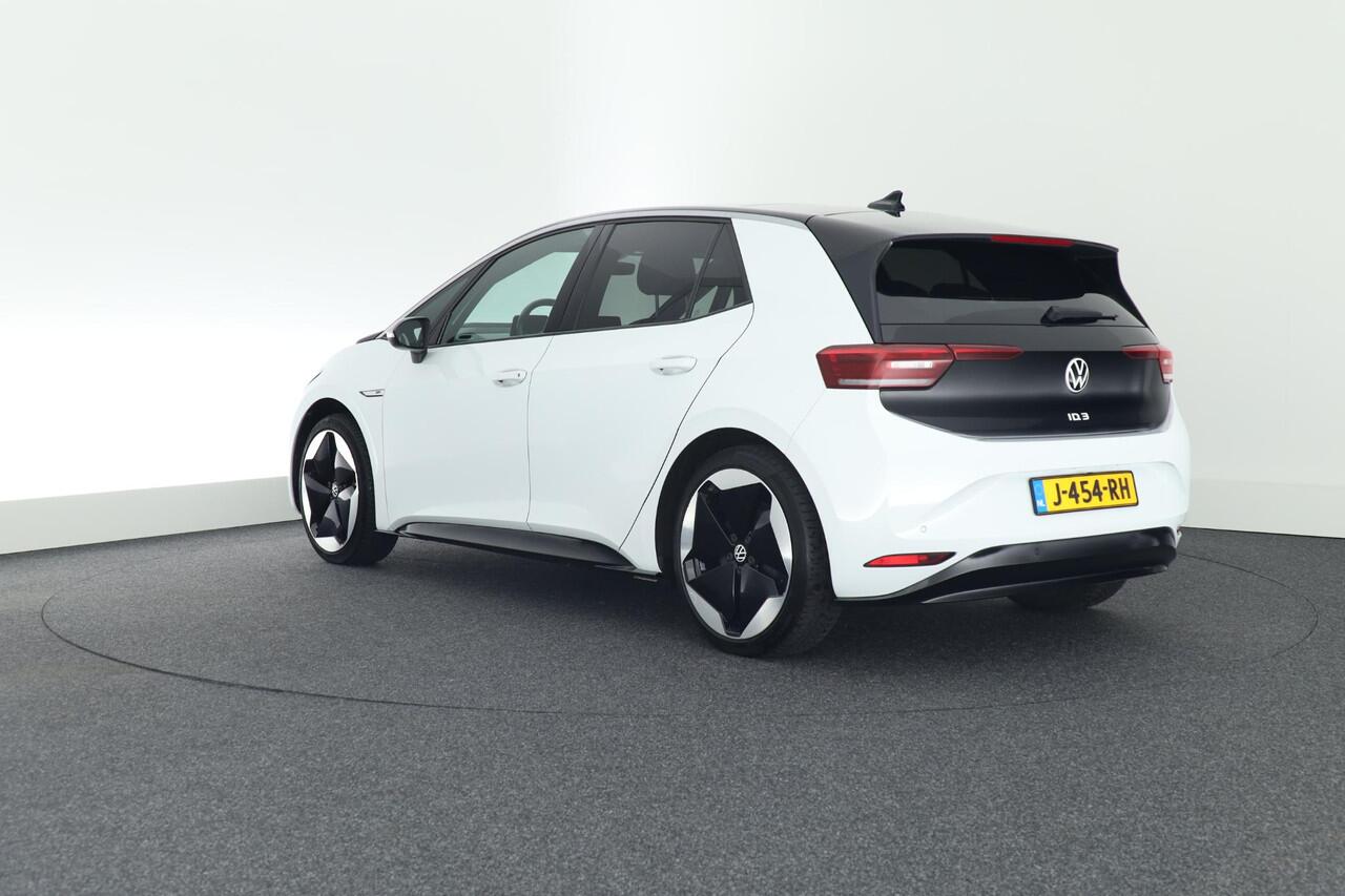 Volkswagen ID.3 First Max 58 kWh 204pk SOH 86% Steunhaak Navigatie Panoramadak Sportstoelen HUD Camera