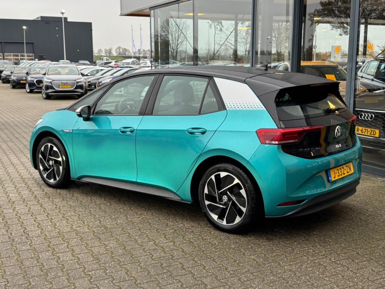 Volkswagen ID.3 First 58 kWh - stoelverwarming - navi - sensoren