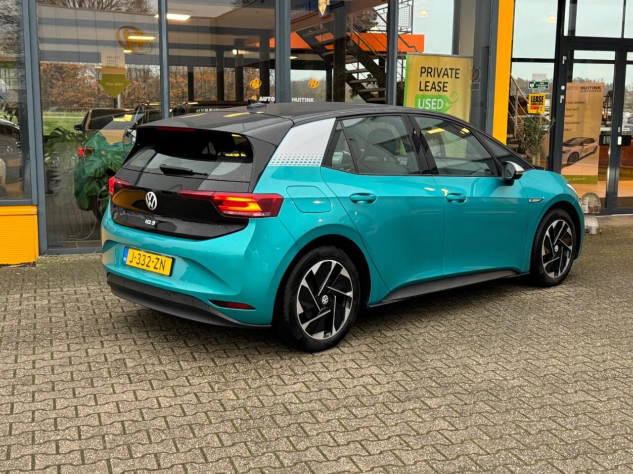 Volkswagen ID.3 First 58 kWh - stoelverwarming - navi - sensoren