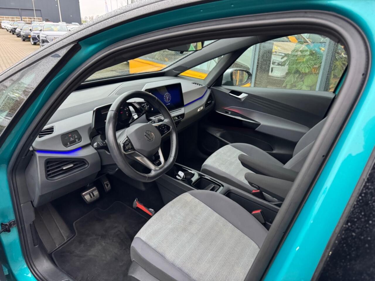 Volkswagen ID.3 First 58 kWh - stoelverwarming - navi - sensoren